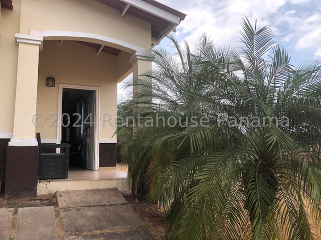 Furnished House for Rent in Villa Lucre